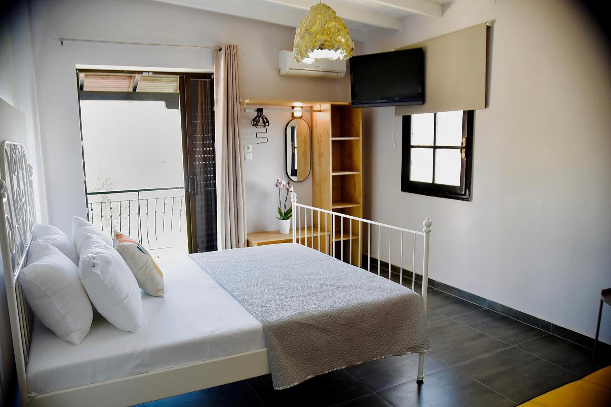 Room Nine 9 Beachfront Apartments Nea Kallikrateia Екстер'єр фото