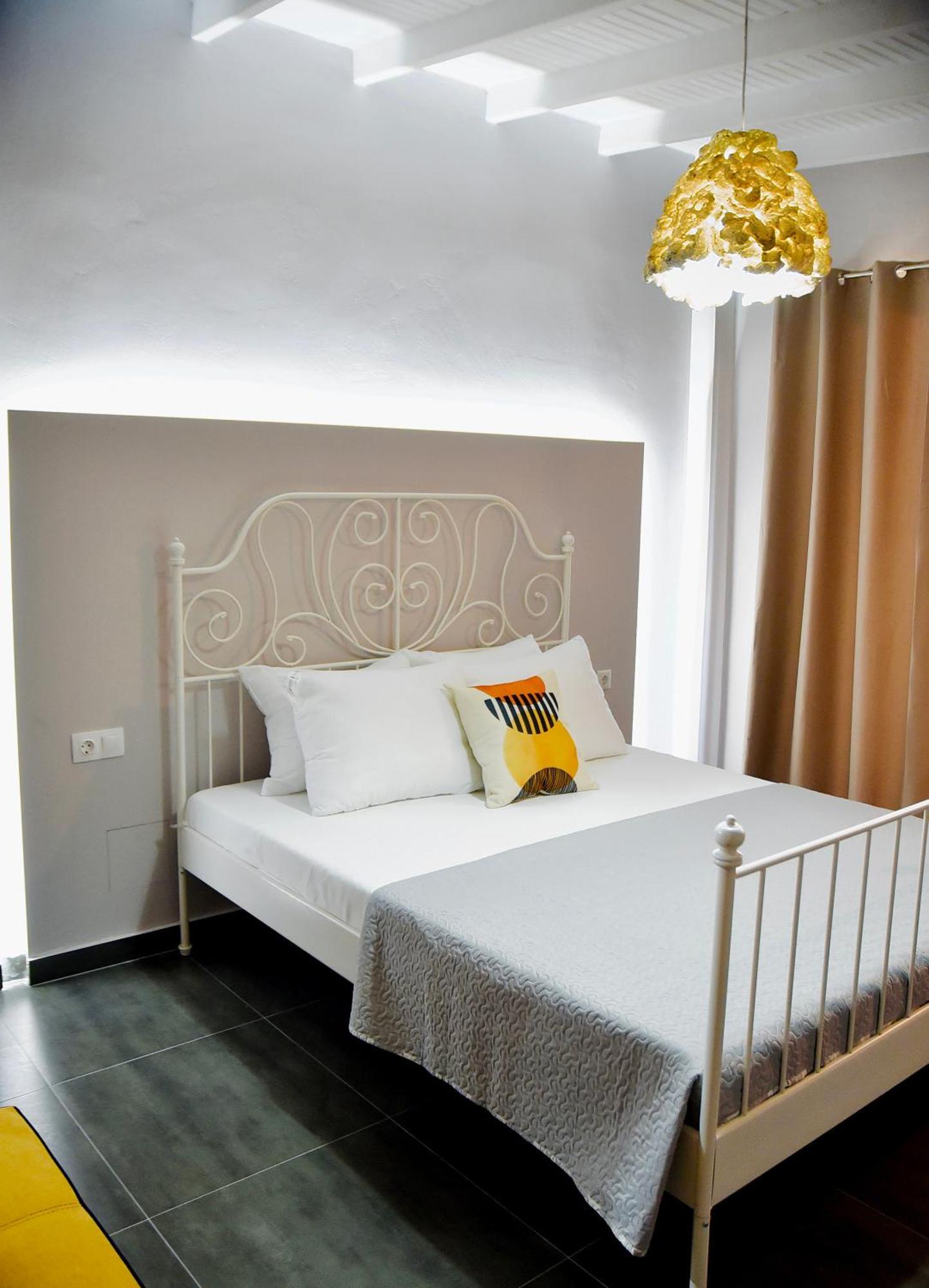 Room Nine 9 Beachfront Apartments Nea Kallikrateia Екстер'єр фото
